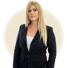 גלית ספרהעובדת במחלקת ביטוח לאומי בפירמת עורכי הדין חיים פרנק